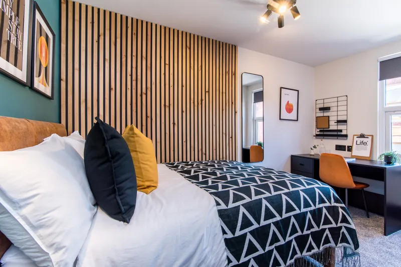 Vibrant 6 Bedroom House // 2026/7 - Image 8